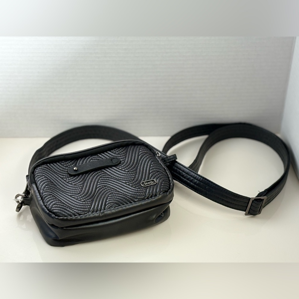 NWOT LUG Classic Convertible Crossbody Coupe SE 2 metallic black RFID Protection
